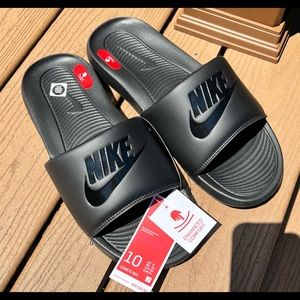 Men’s Nike Victori Slides